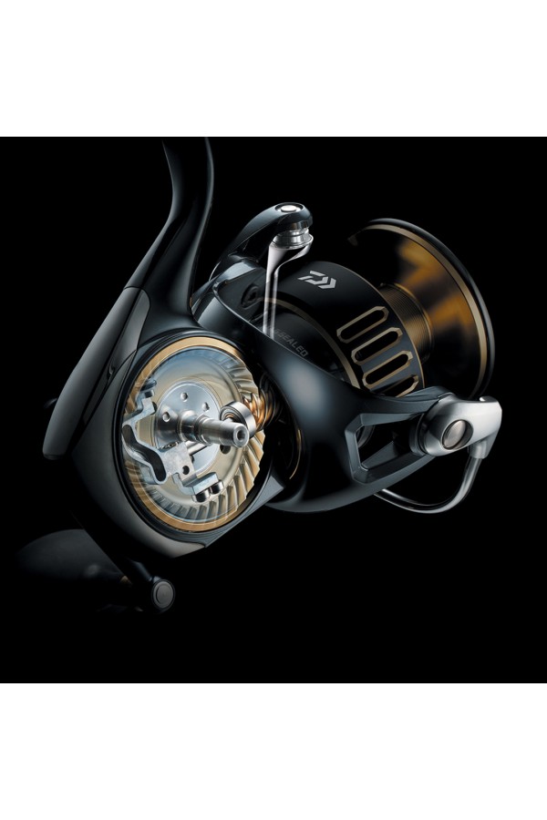 DAIWA SALTIGA 25 8000 P MAKARA DAIWA SALTIGA 25 8000 P MAKARA